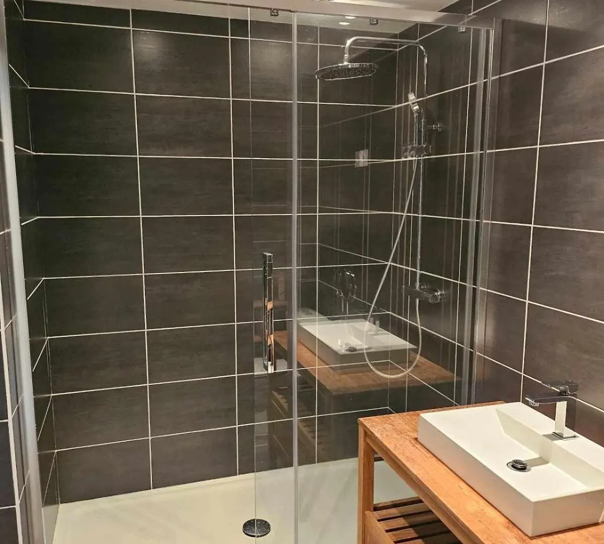 شقة Duplex Moderne Avec Vue Montagne كوتيريه